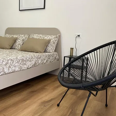 Hébergement de vacances Dante 23 *